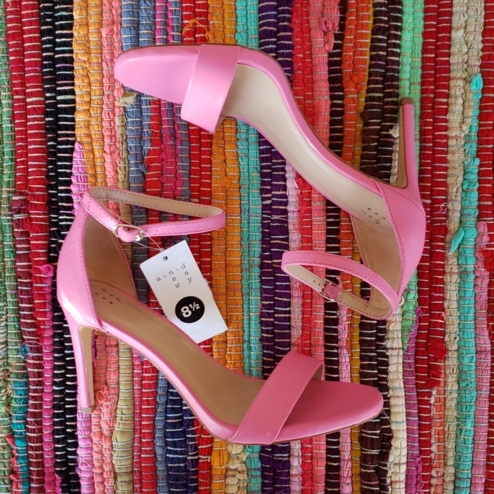 Pink 8.5 A New Day Heels NWT